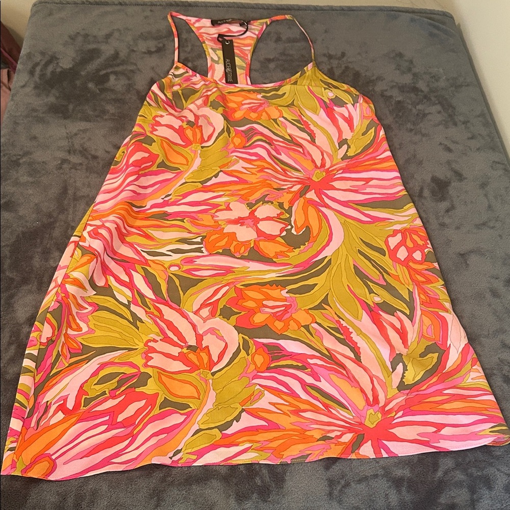 Alice + Trixie Floral Racerback Shift Dress‎ Pink Orange Olive Green Size M NWT